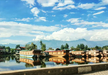 8 Nights 9 Days Srinagar Vaishno Devi Tour